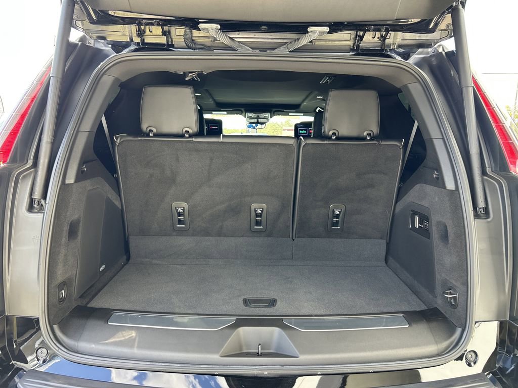 Certified 2023 Cadillac Escalade Premium Luxury image 10