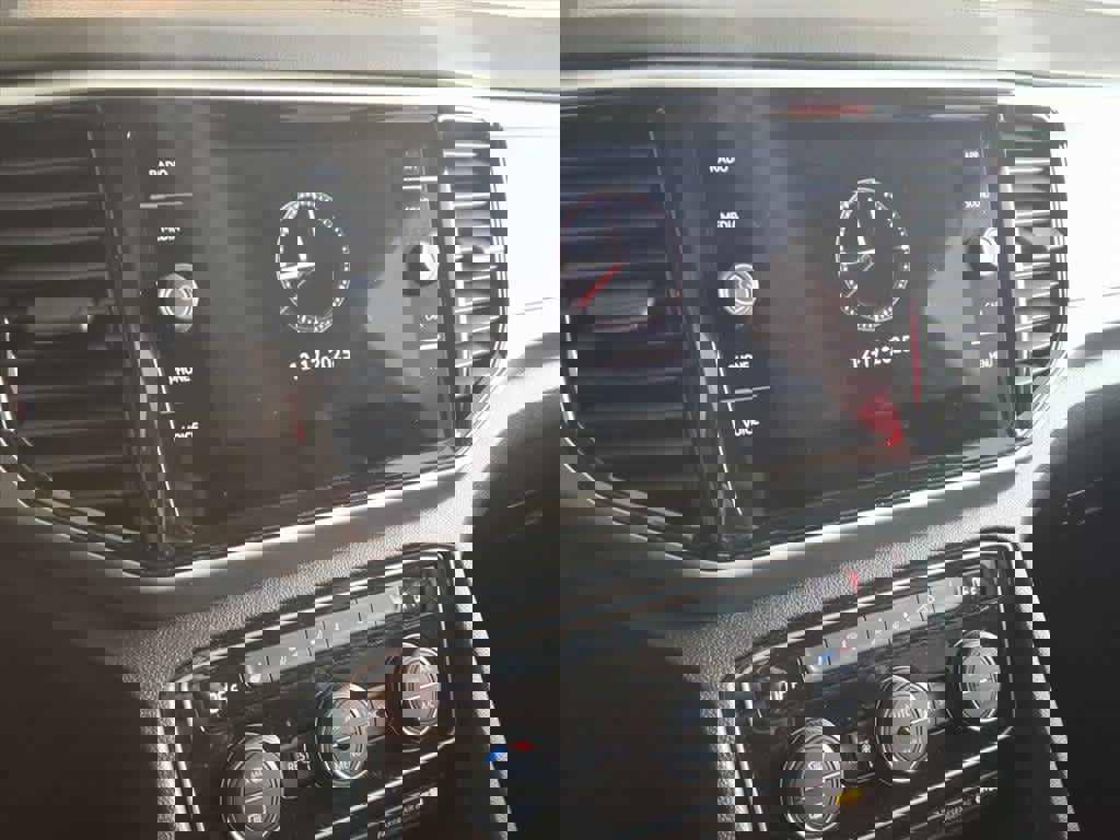 Used 2022 Volkswagen Atlas SE w/ Panoramic Sunroof Package image 10