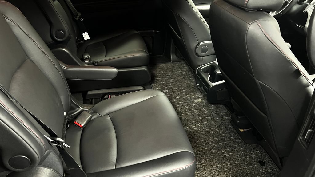 Used 2024 Honda Odyssey Sport image 12