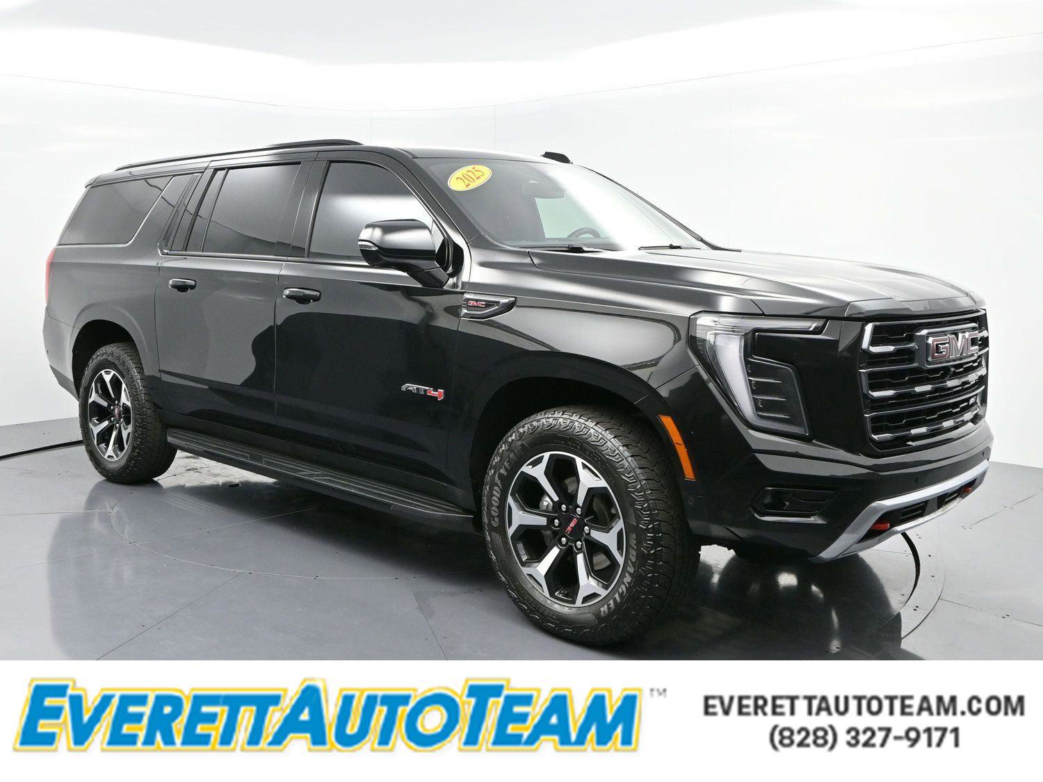 Used 2025 GMC Yukon XL AT4