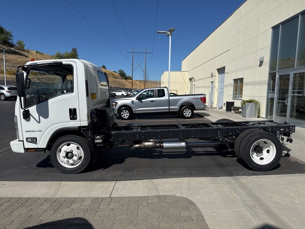 New 2025 Chevrolet Low Cab Forward RWD image 3