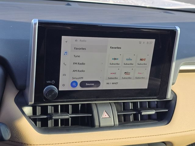 Used 2023 Toyota RAV4 XLE w/ Convenience Package FWD image 17
