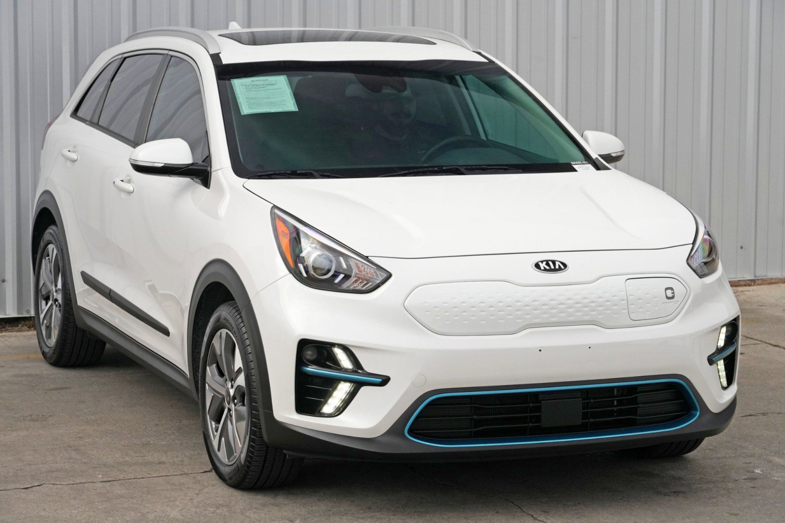 Used 2020 Kia Niro EX Premium w/ Cold Weather Package image 51