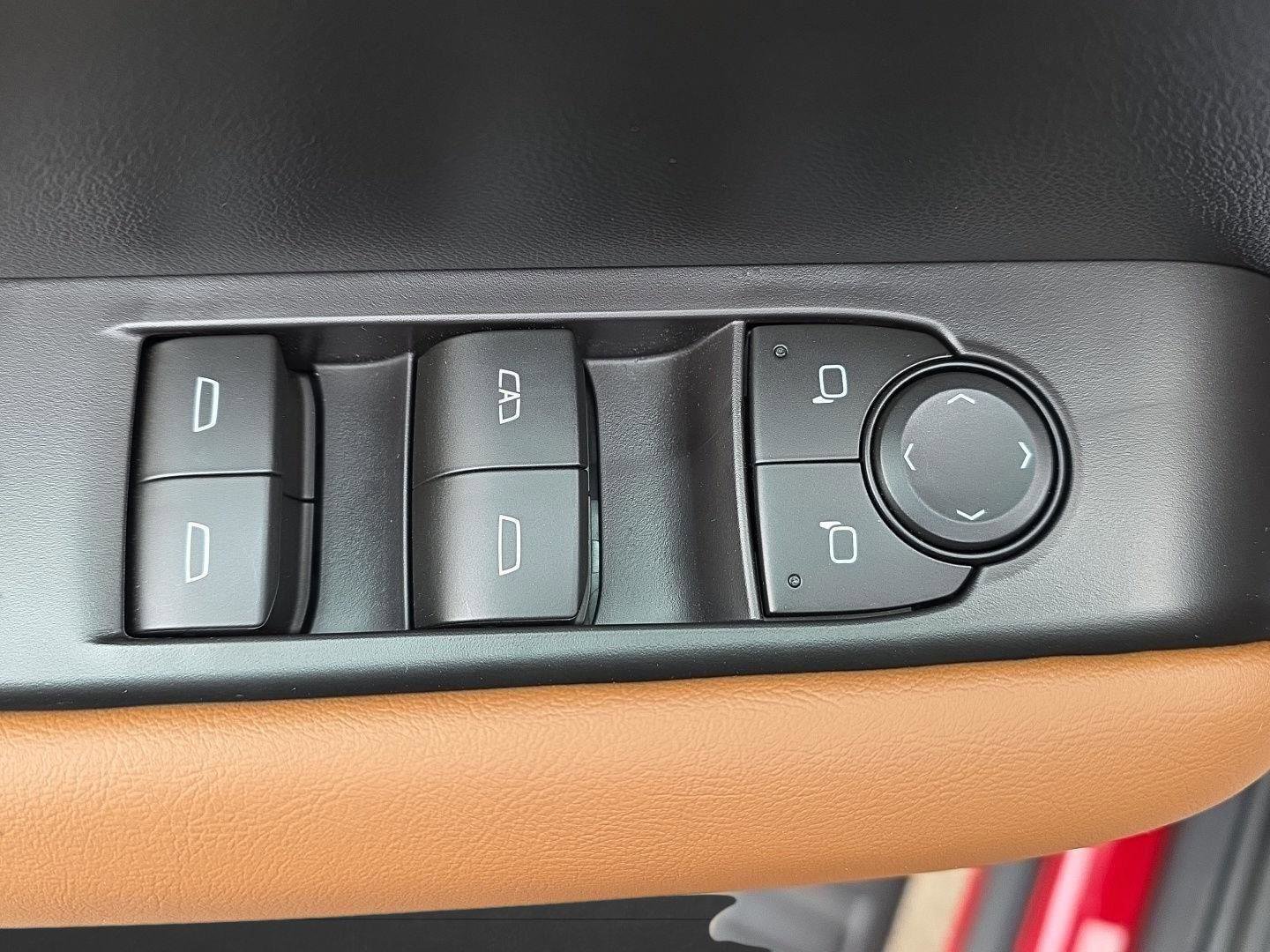 New 2026 GMC Canyon AT4 image 14