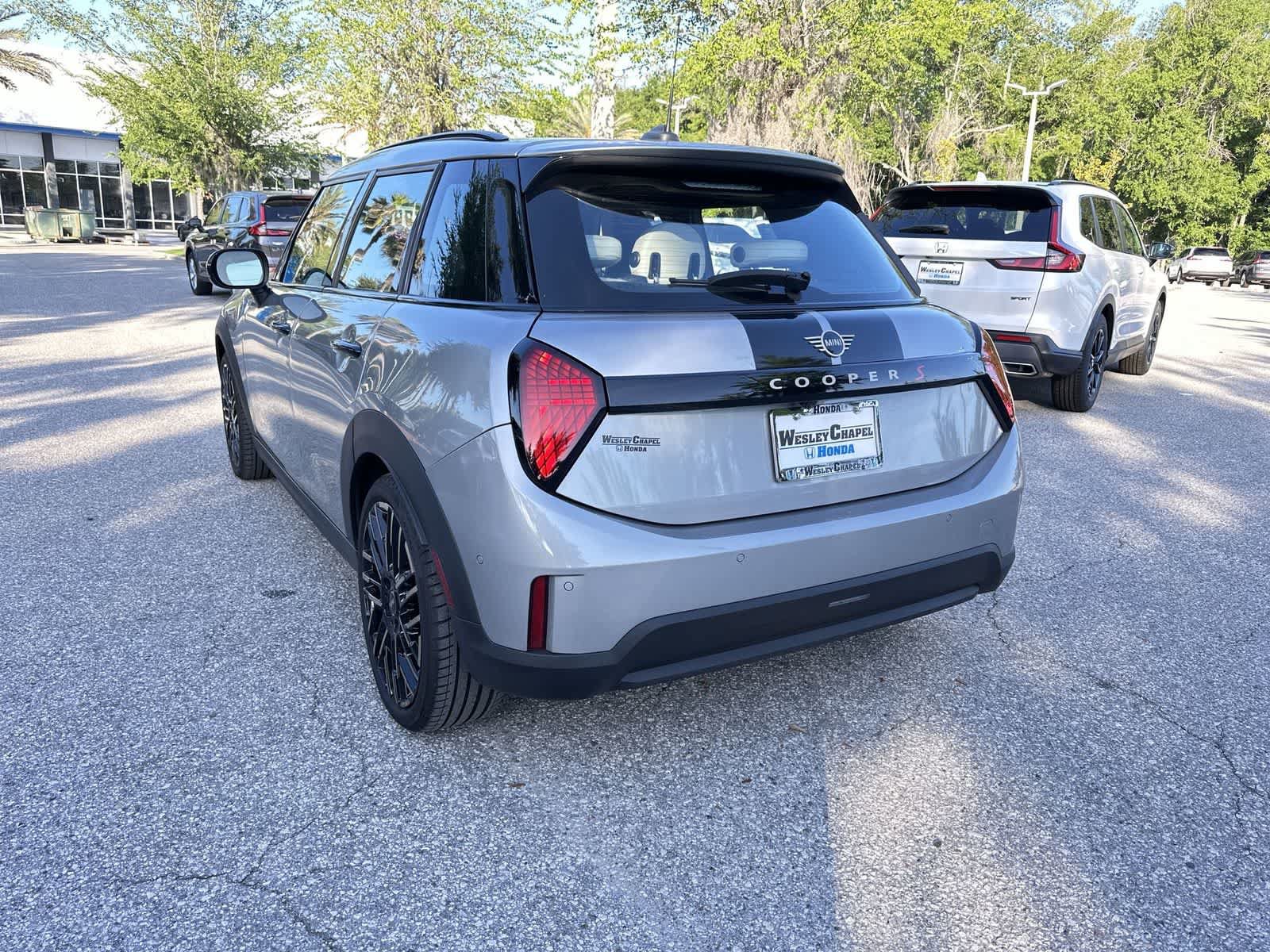 Used 2025 MINI Cooper S FWD image 4