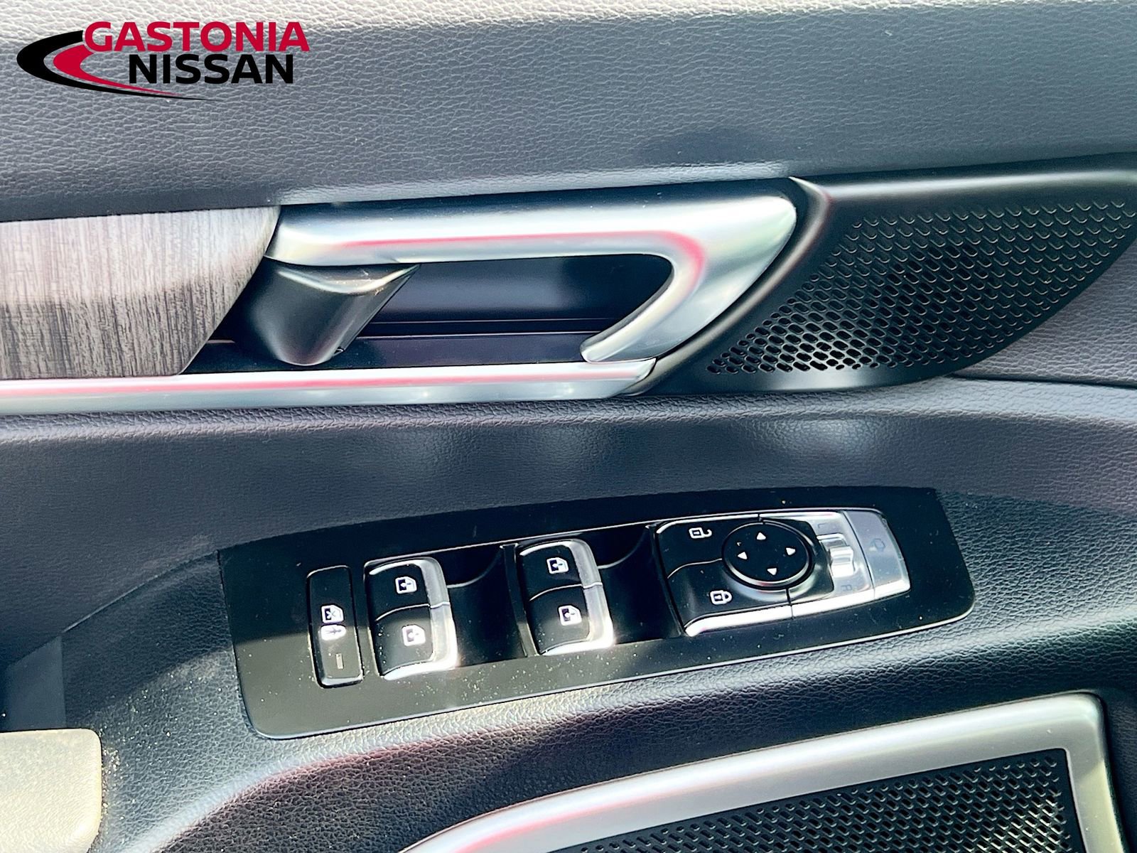 Used 2023 Kia Telluride EX w/ EX Captain's Chair Package image 23