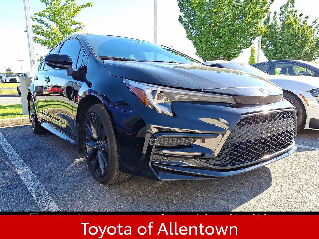 Used 2025 Toyota Corolla SE FWD image 1
