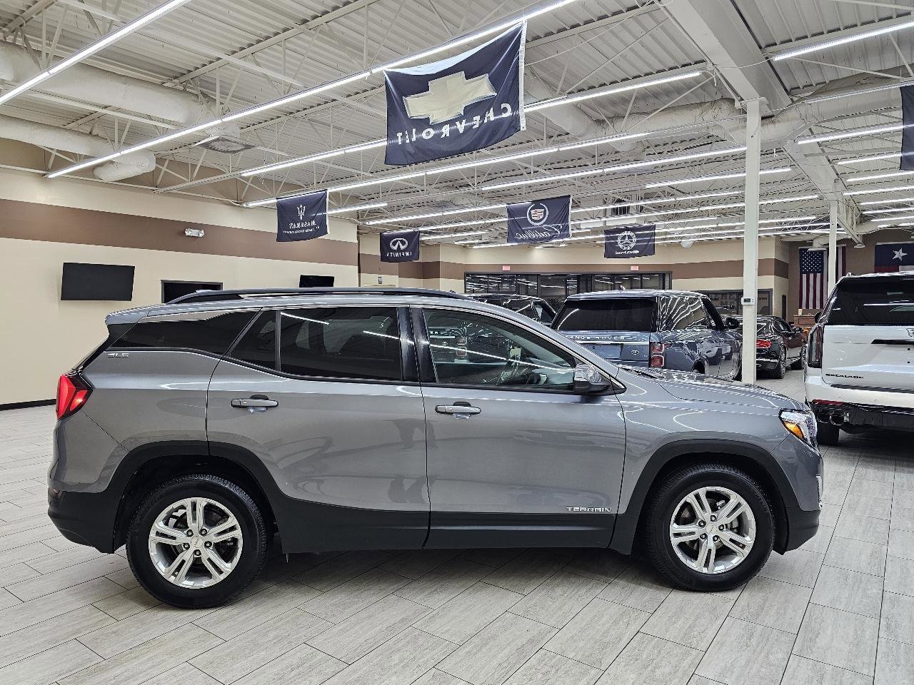 Used 2018 GMC Terrain SLE w/ Infotainment Package I image 5