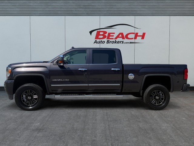 Used 2015 GMC Sierra 3500 Denali w/ Duramax Plus Package AWD/4WD image 3