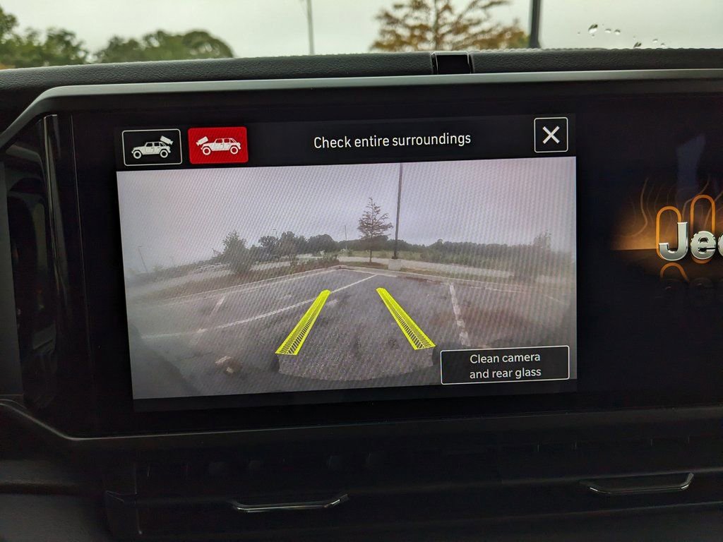 New 2025 Jeep Wrangler Unlimited Rubicon 392 image 32