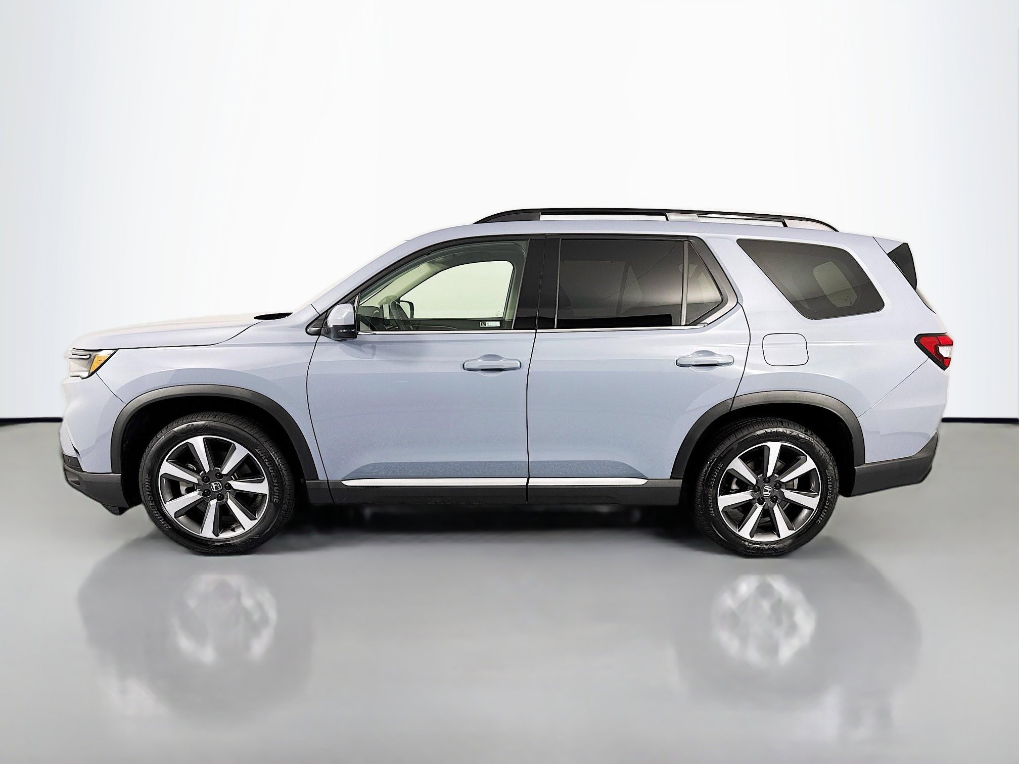 Certified 2023 Honda Pilot Elite image 8