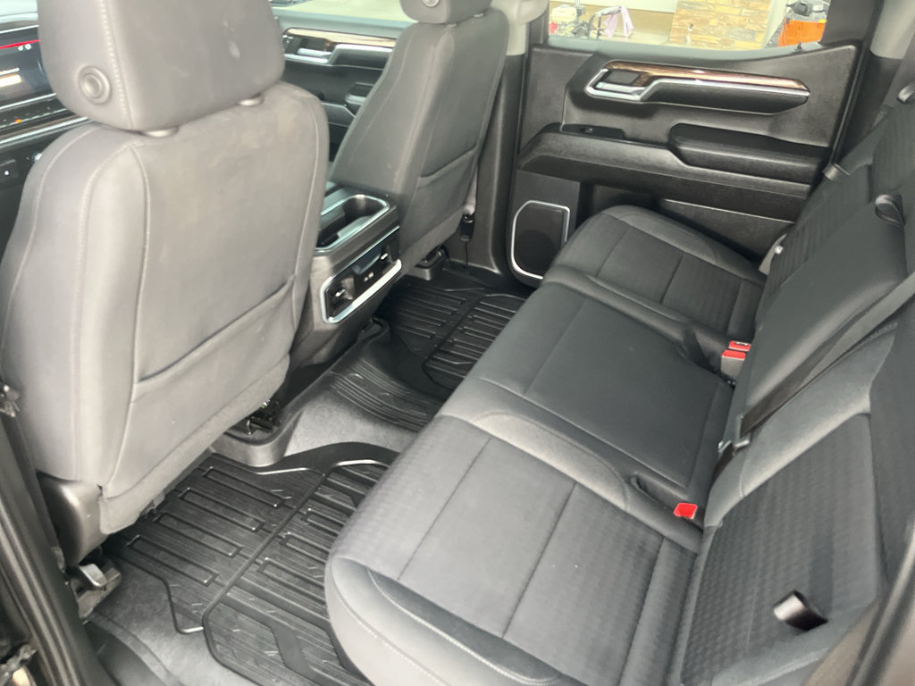 Used 2023 GMC Sierra 1500 Elevation AWD/4WD image 18