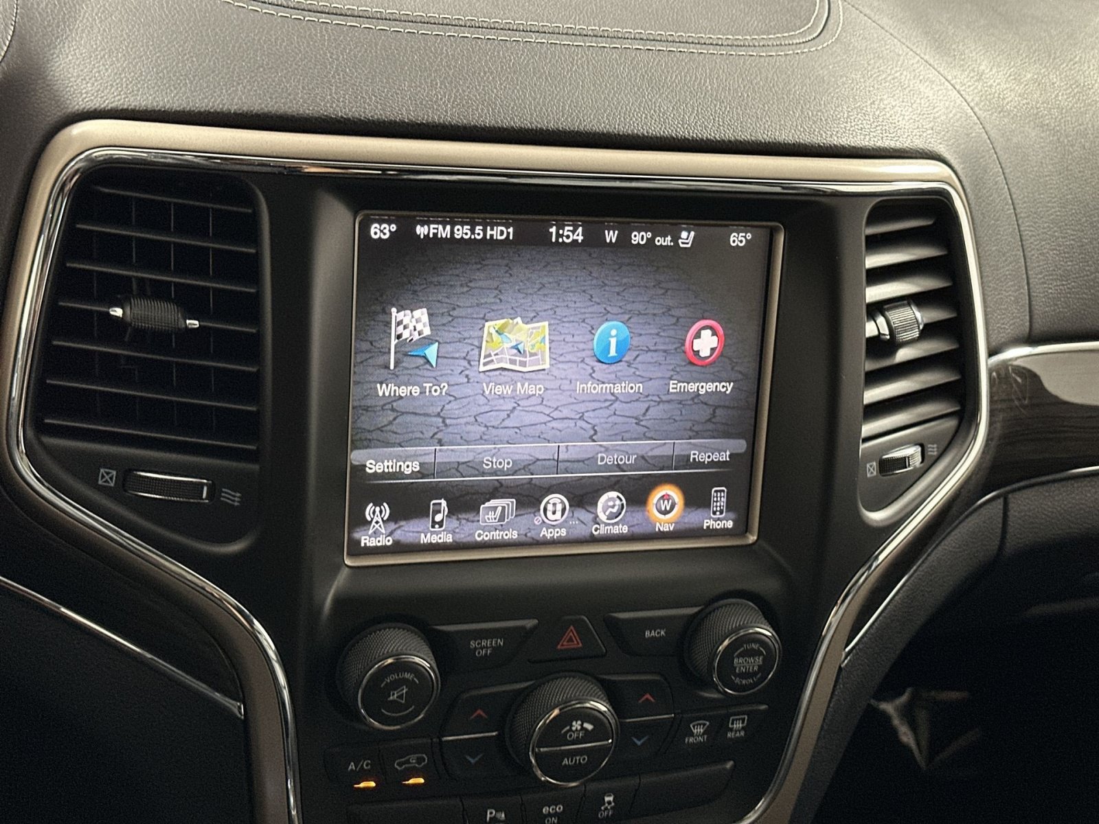 Used 2015 Jeep Grand Cherokee Overland AWD/4WD image 20