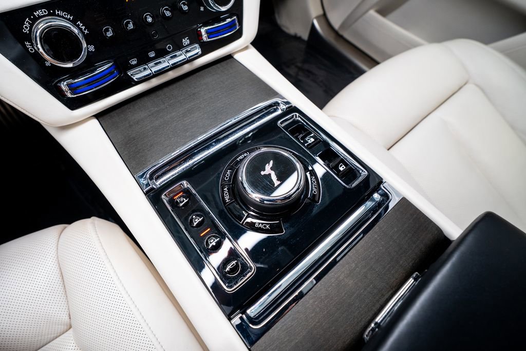Used 2022 Rolls-Royce Ghost image 37
