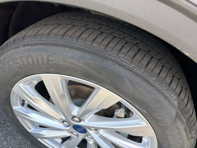 Used 2021 Ford Escape Titanium w/ Titanium Elite Package AWD/4WD image 32