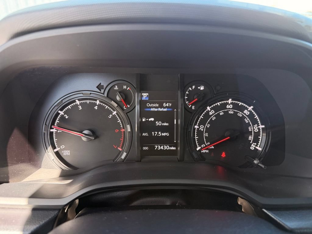 Used 2022 Toyota 4Runner SR5 Premium w/ Moonroof Package AWD/4WD image 23