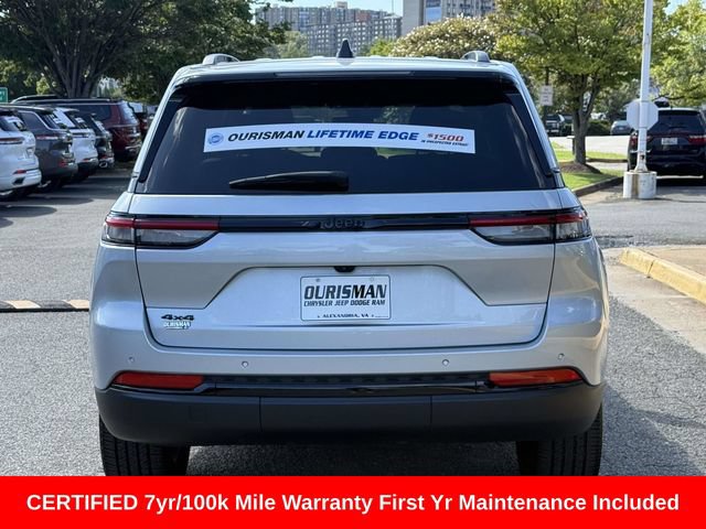 Certified 2025 Jeep Grand Cherokee Altitude AWD/4WD image 4