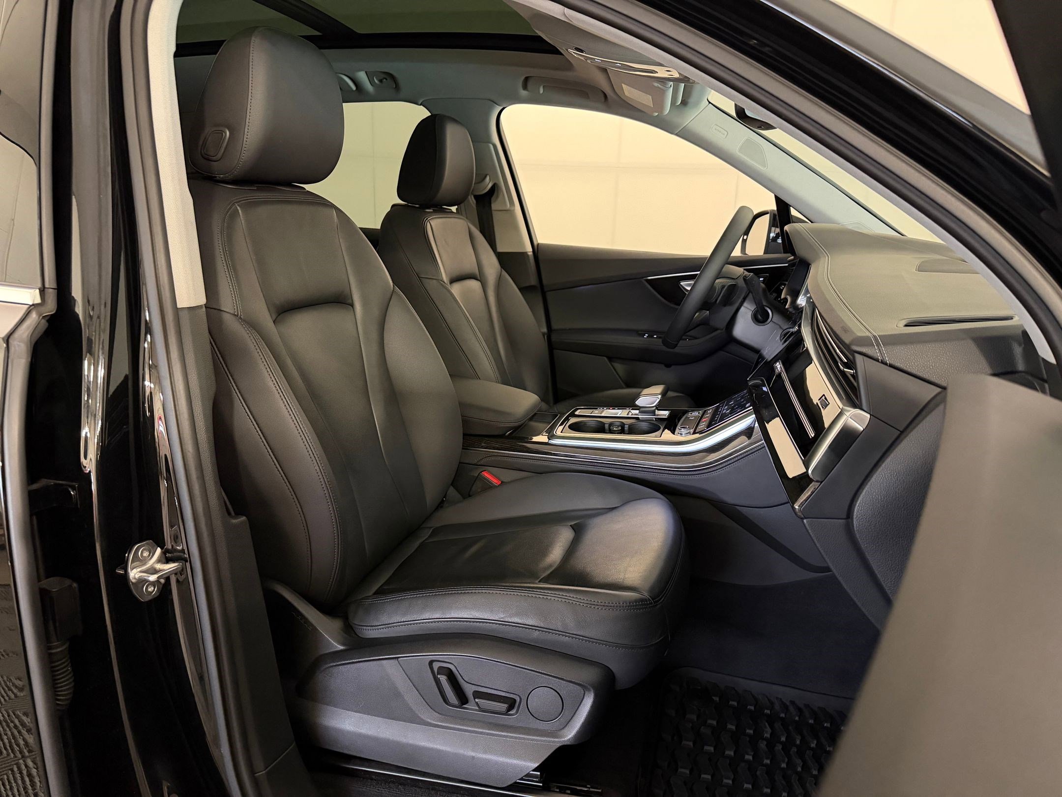 Certified 2023 Audi Q7 3.0T Premium Plus w/ Premium Plus Package image 29