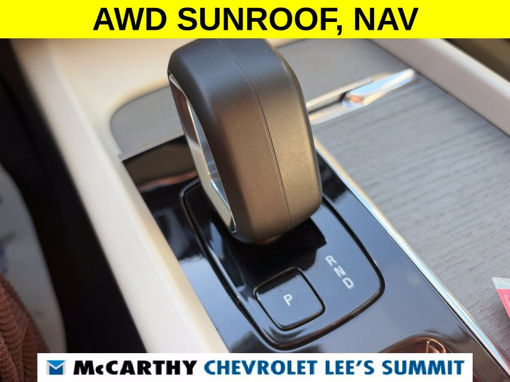 Used 2024 Volvo XC60 B5 Plus AWD/4WD image 10