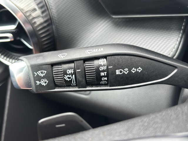 Used 2025 Chevrolet Equinox LT FWD image 20