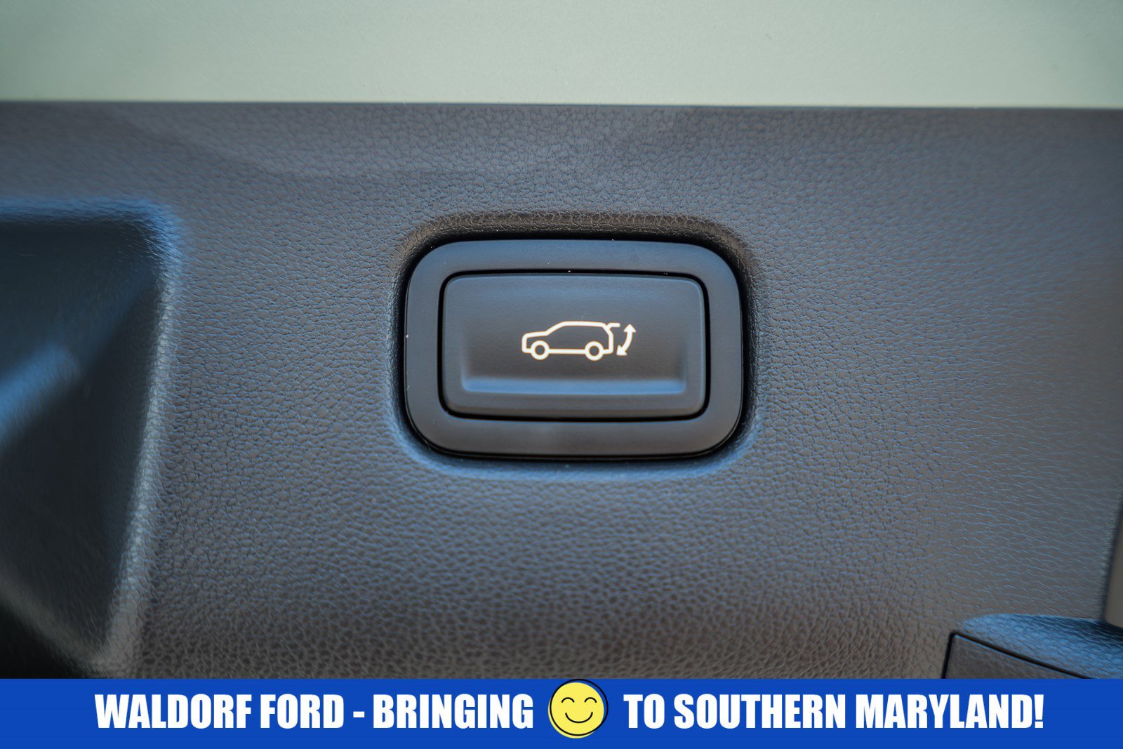 Used 2024 Hyundai Kona Limited AWD/4WD image 11