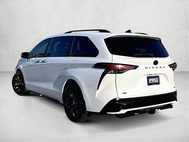 Used 2026 Toyota Sienna XSE FWD image 12