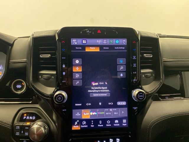 Used 2025 RAM 1500 Limited image 10