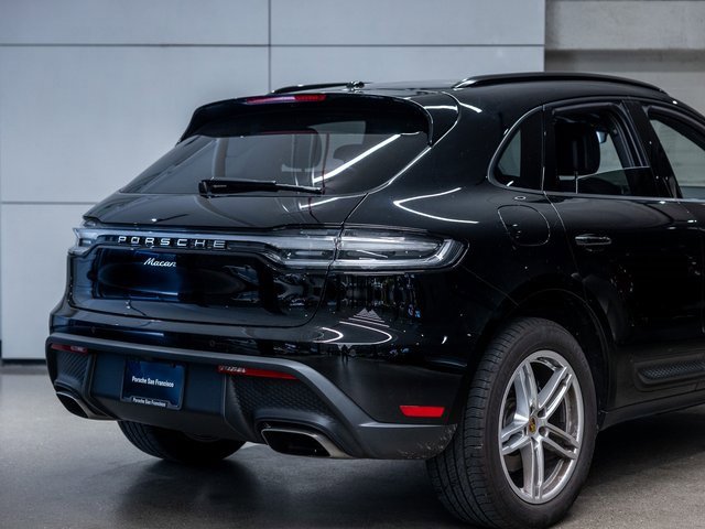 Certified 2025 Porsche Macan image 24