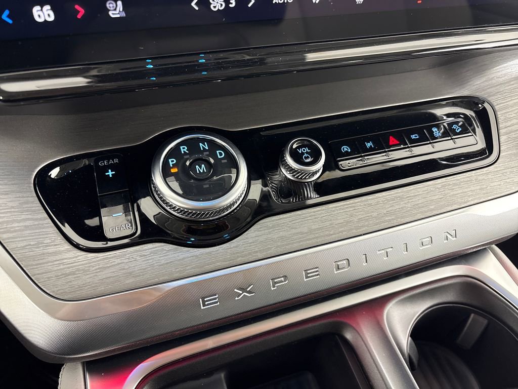 New 2026 Ford Expedition Max Platinum w/ Driver's Package image 26