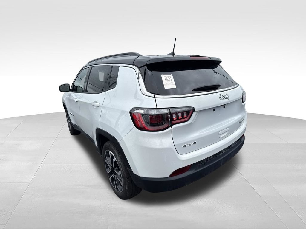 Used 2023 Jeep Compass Limited AWD/4WD image 5