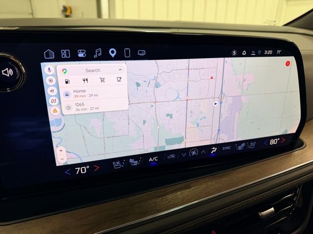 Certified 2025 Chevrolet Suburban High Country w/ Sun And Tow Package AWD/4WD image 14