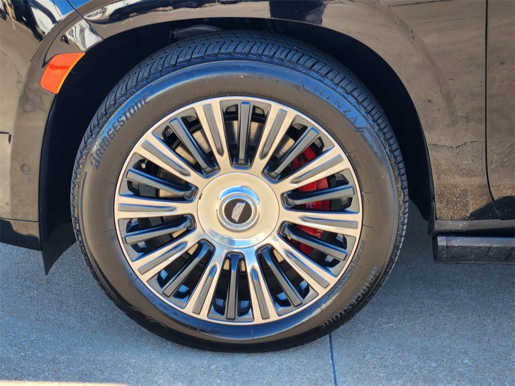 Used 2022 Cadillac Escalade ESV Sport w/ Touring Package image 10