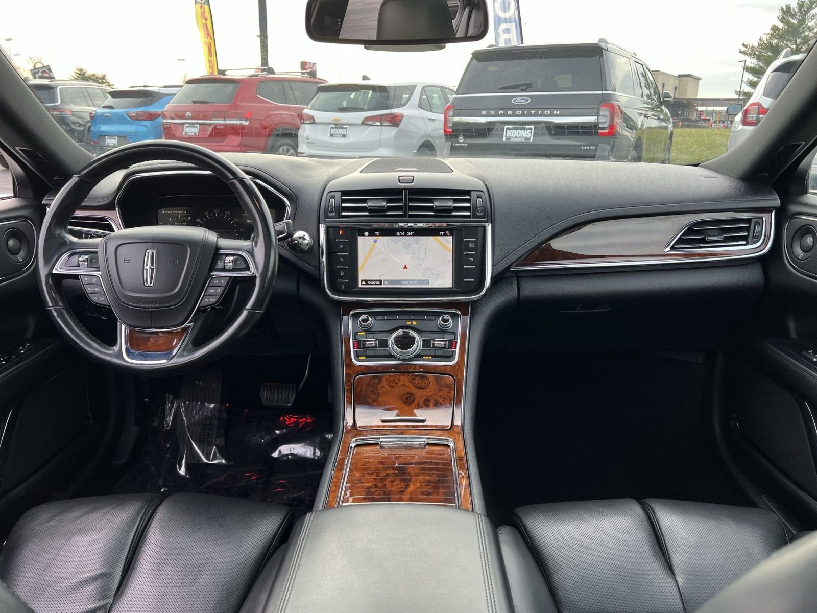 Used 2018 Lincoln Continental Reserve w/ Continental Climate Package image 22