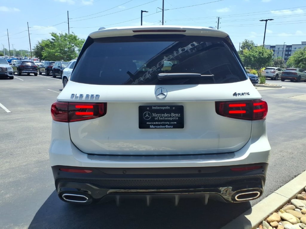 New 2026 Mercedes-Benz GLB 250 4MATIC image 5