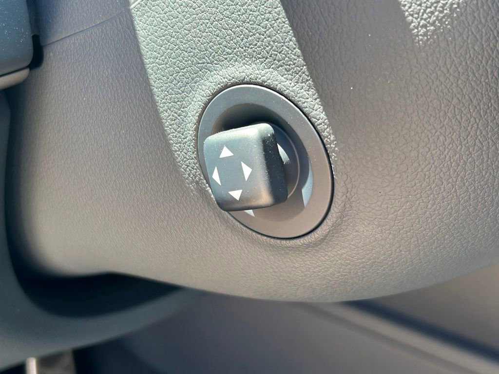 Used 2025 Genesis GV80 3.5T e-SC image 32