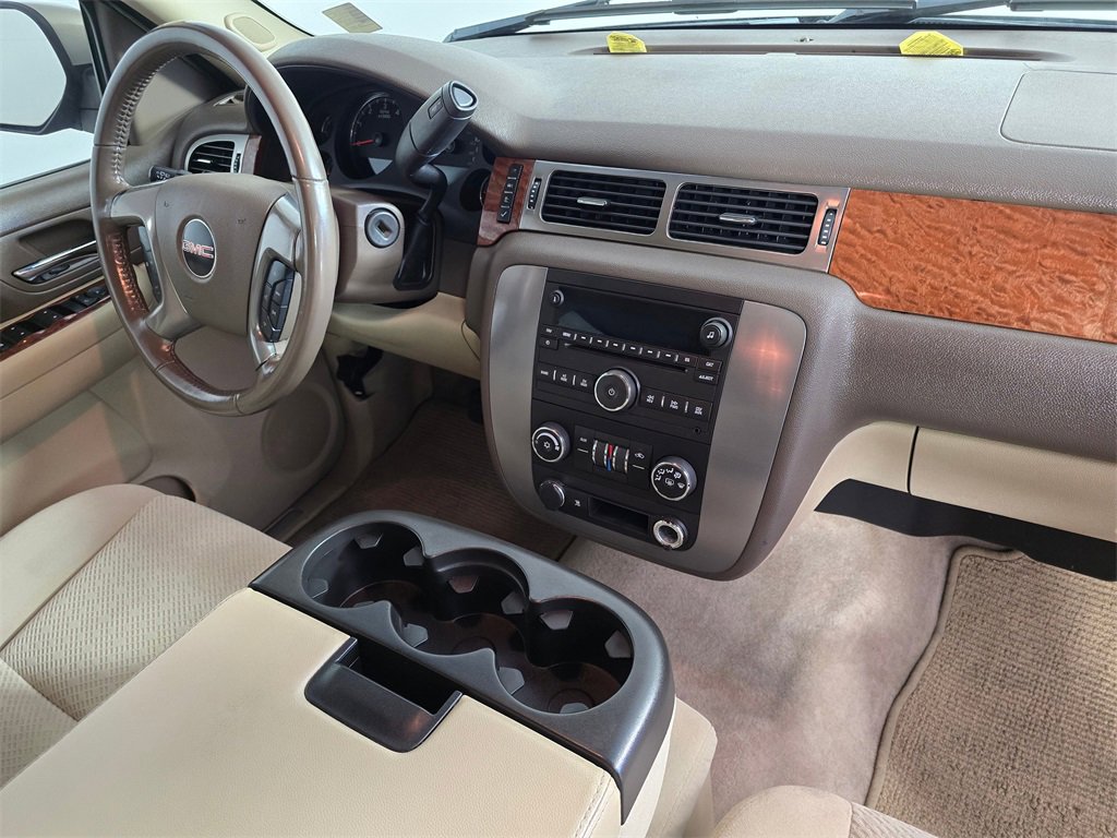 Used 2008 GMC Yukon SLE w/ Exterior Appearance Package image 10