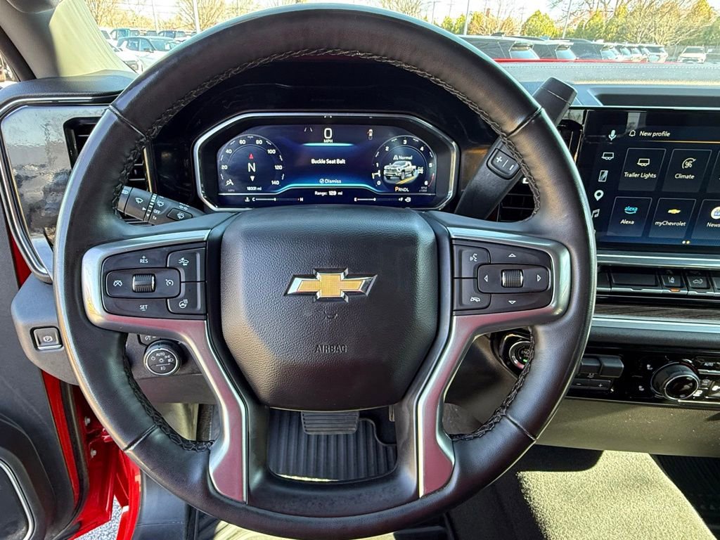 Used 2025 Chevrolet Silverado 2500 LT w/ Convenience Package AWD/4WD image 16