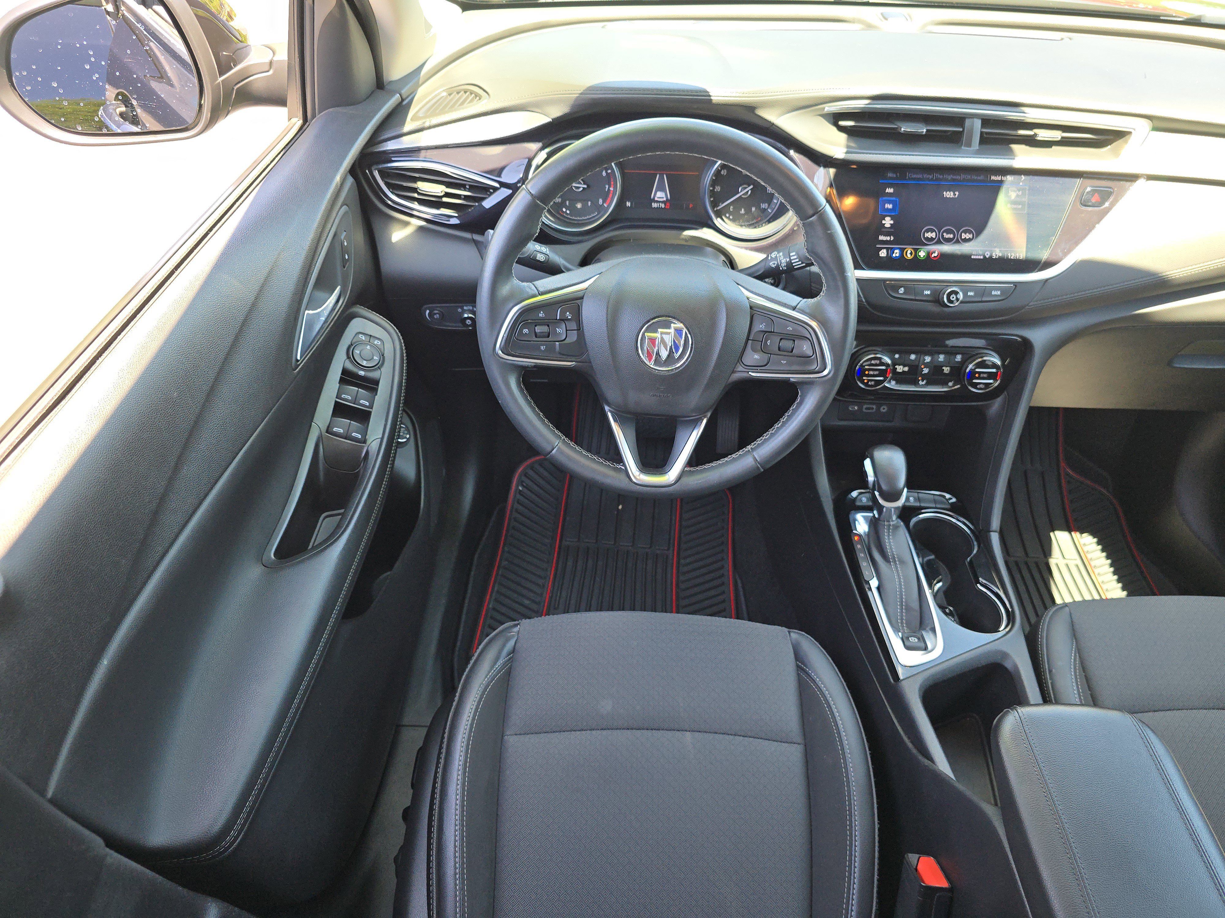 Used 2022 Buick Encore GX Select w/ Sport Touring Package FWD image 27