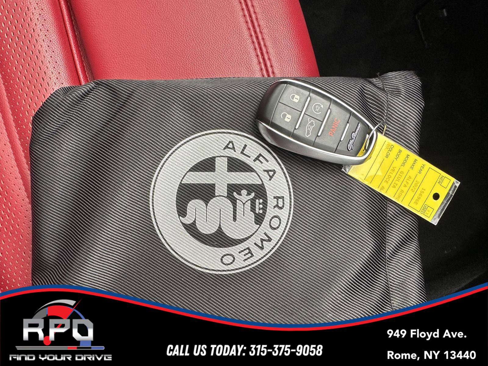 Used 2022 Alfa Romeo Giulia Veloce AWD/4WD image 33