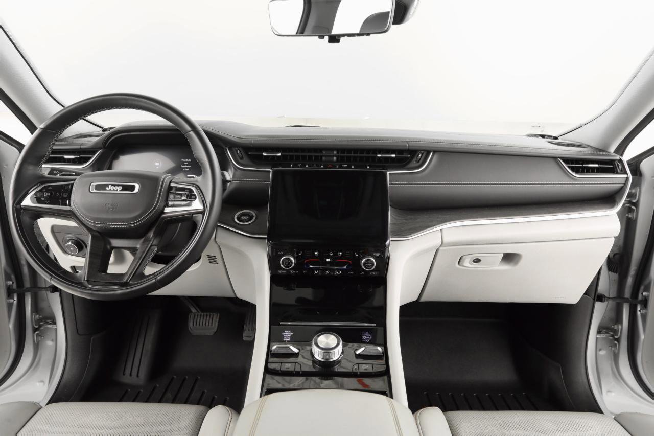 Used 2022 Jeep Grand Cherokee L Overland w/ Advanced Protech Group III image 13