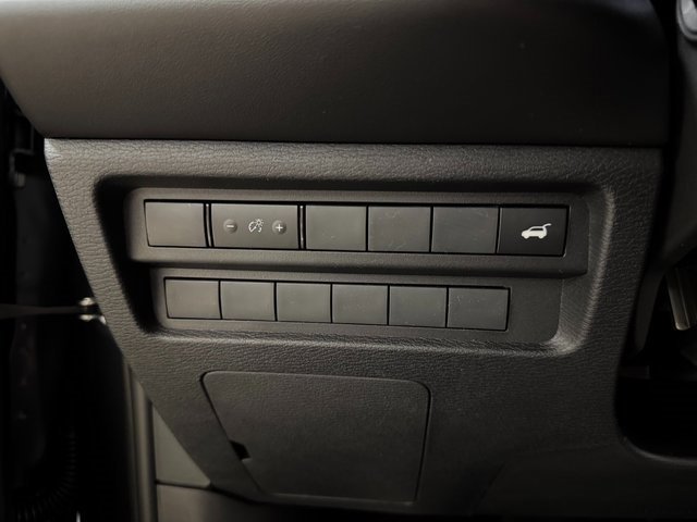 New 2025 Mitsubishi Outlander SEL image 11
