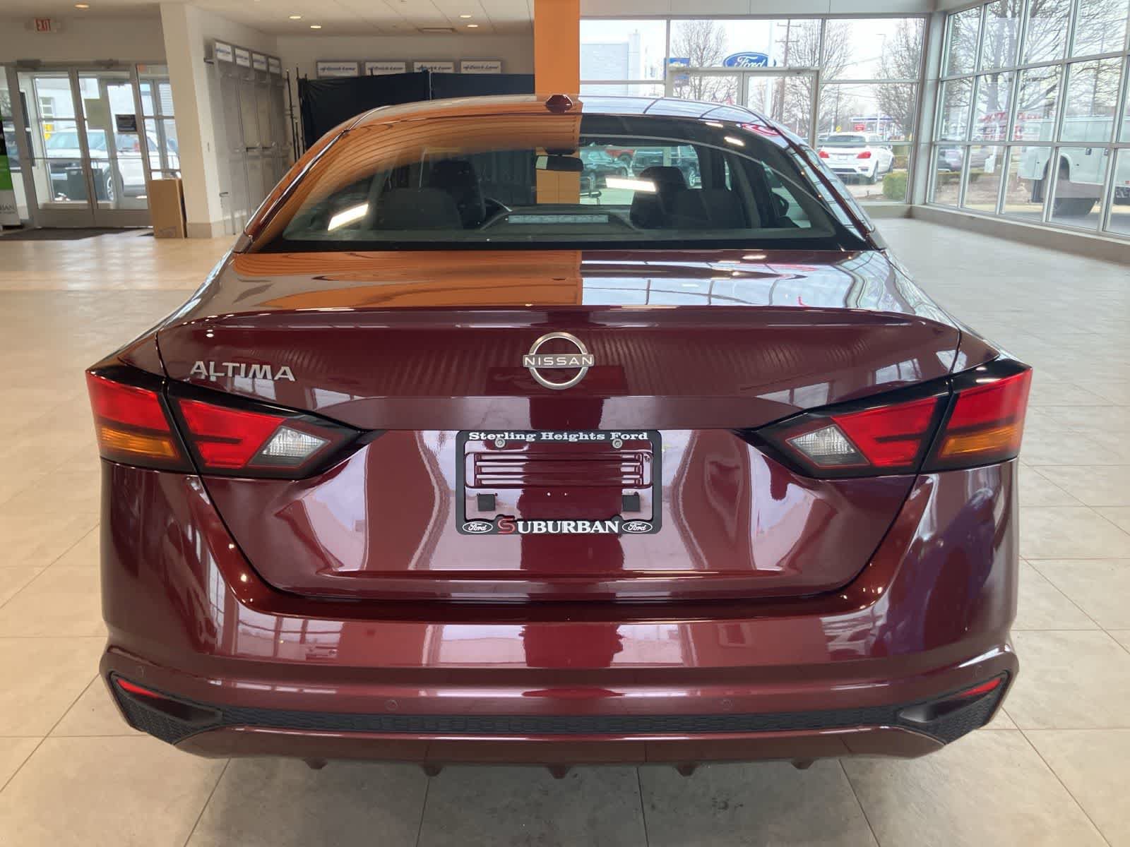 Used 2025 Nissan Altima 2.5 SV FWD image 6