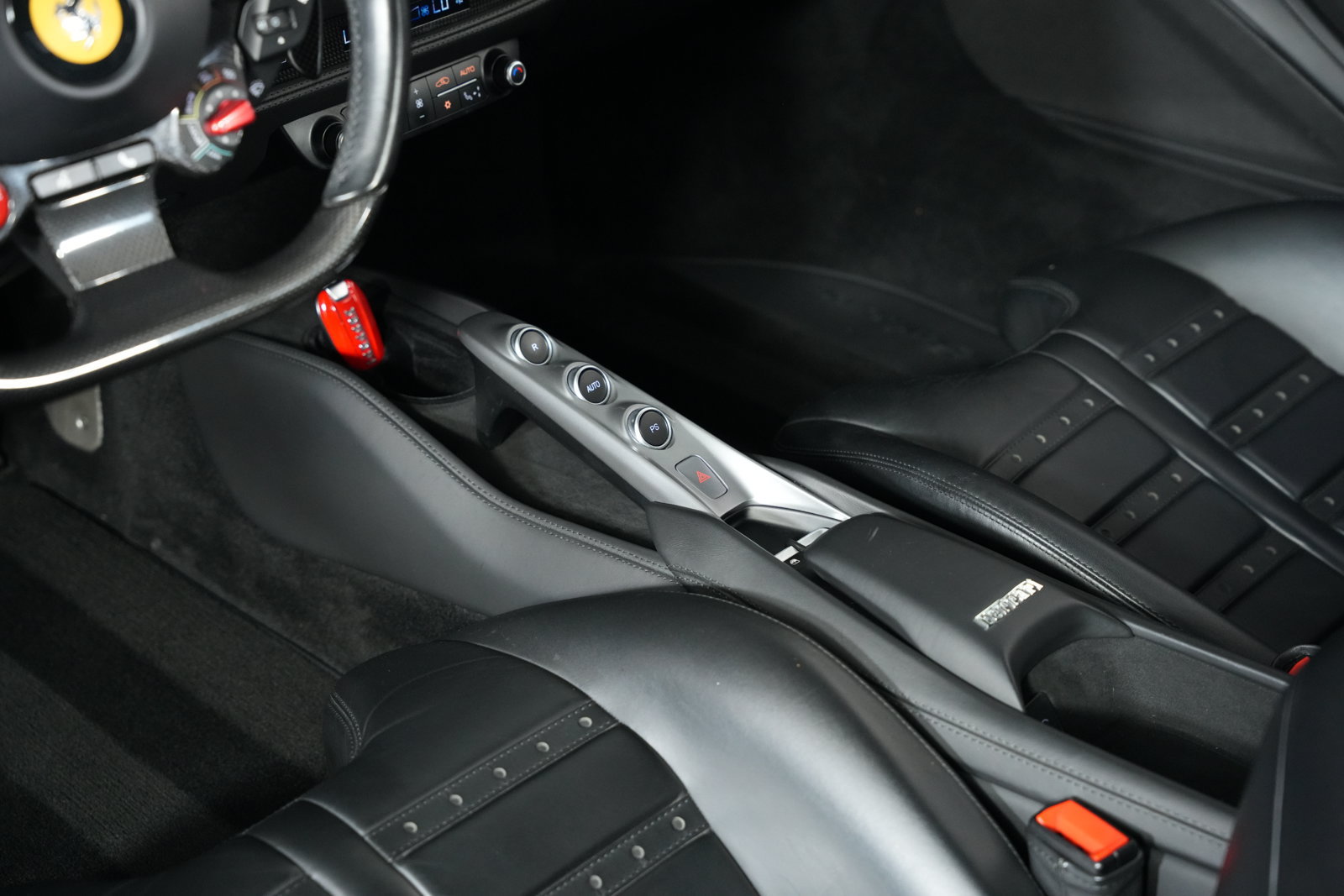 Used 2020 Ferrari F8 Tributo RWD image 29