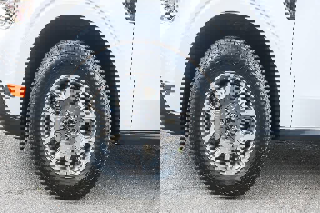 New 2024 Ford Maverick Lariat w/ 4K Tow Package image 10