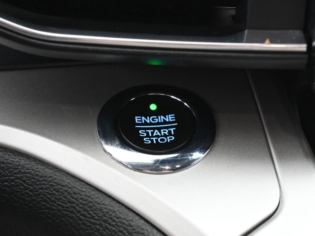 Certified 2020 Ford Explorer XLT w/ Equipment Group 202A image 19