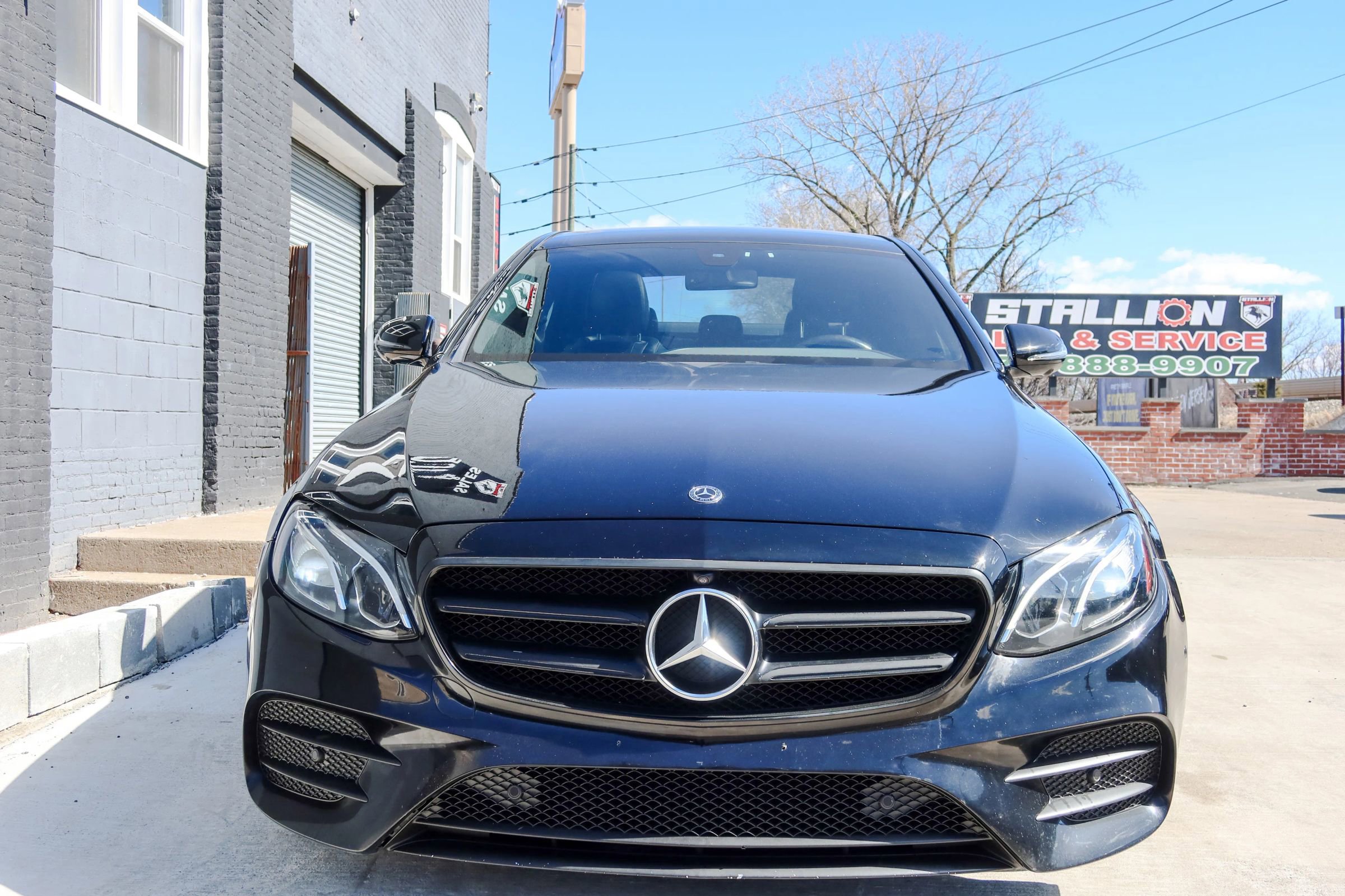 Used 2020 Mercedes-Benz E 350 4MATIC Sedan image 2