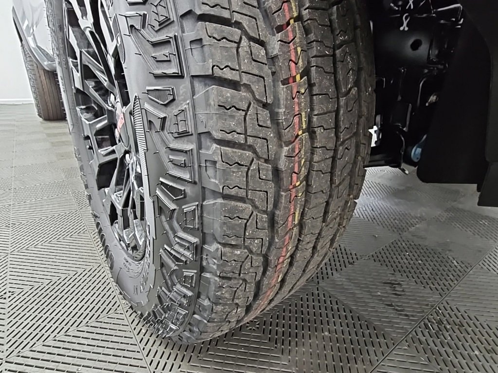 New 2026 GMC Canyon Elevation w/ Convenience Package image 47