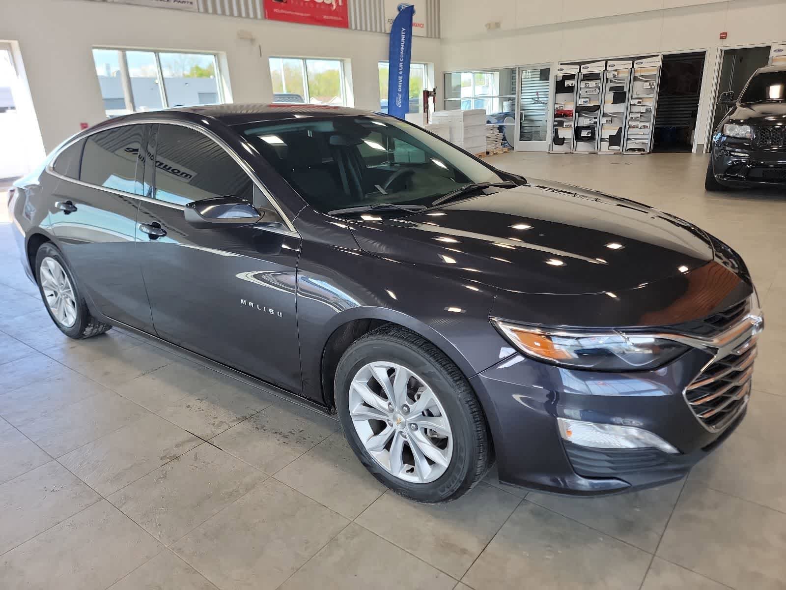 Used 2022 Chevrolet Malibu LT FWD image 3