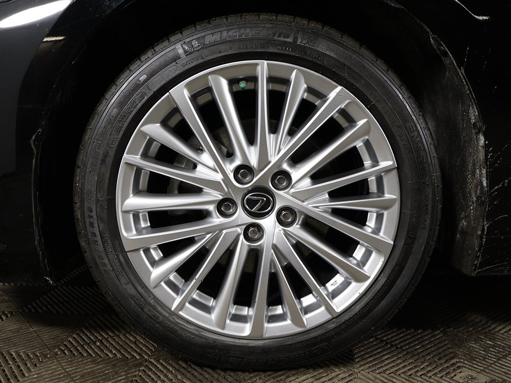 Used 2023 Lexus ES 250 w/ Premium Package image 19