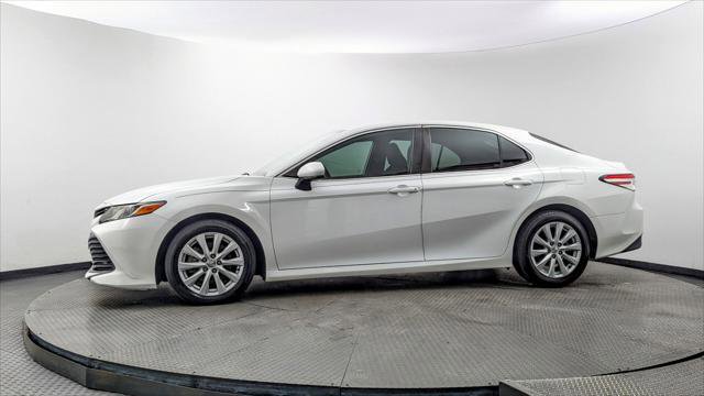 Used 2020 Toyota Camry LE FWD image 3